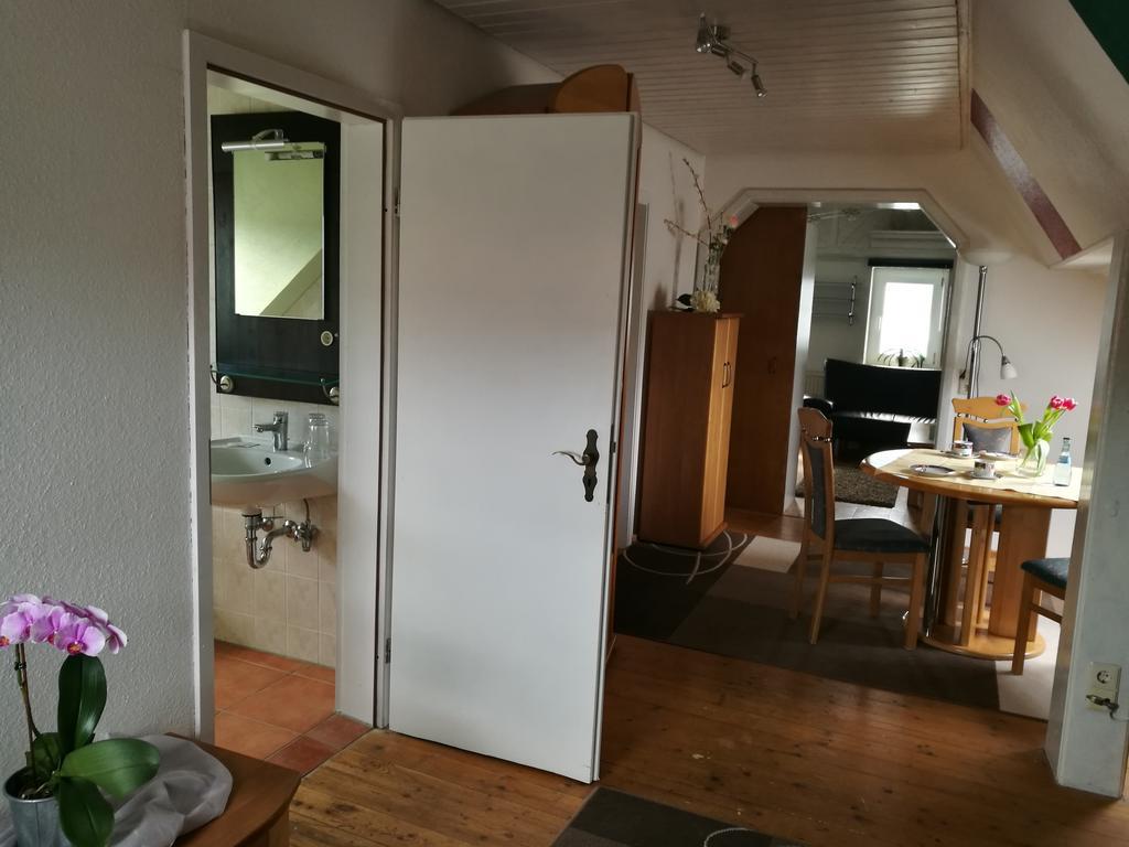 Pension Und Restaurant Reck Aulendorf Exterior photo